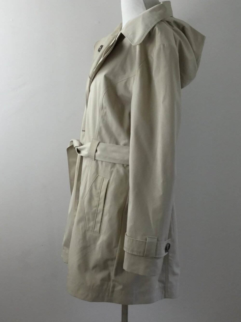 London Fog Belted Cream Coat l - Picture 3 of 8
